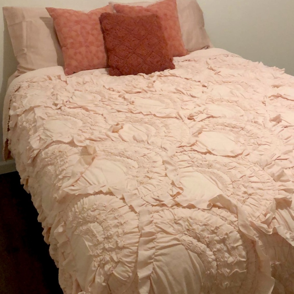 Anthropologie Rivulet Quilt Peach